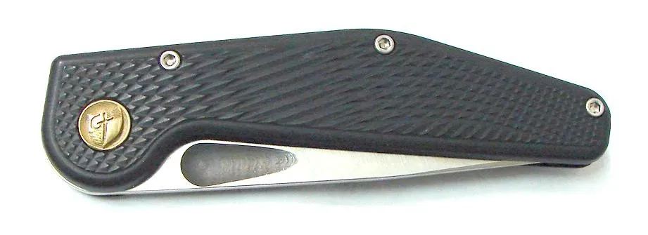 GT Knives GT Folder Automatic. 3 5/8″ ATS-34 steel blade (60Rc) partially serrated, with a solid Brass button that locks in the (K1115)