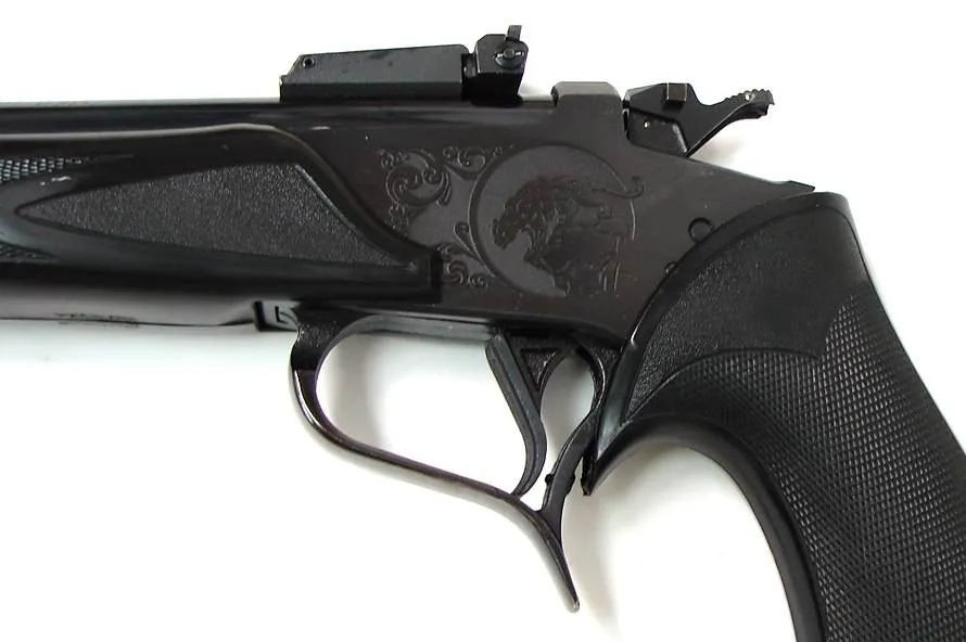 Thompson/Center Arms Contender .44 magnum caliber single shot pistol with 10 barrel and Pachmayr stock set. Near excellent cond (pr16525)